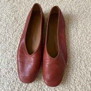 Le Monde Beryl Cognac Ballet Flats 38